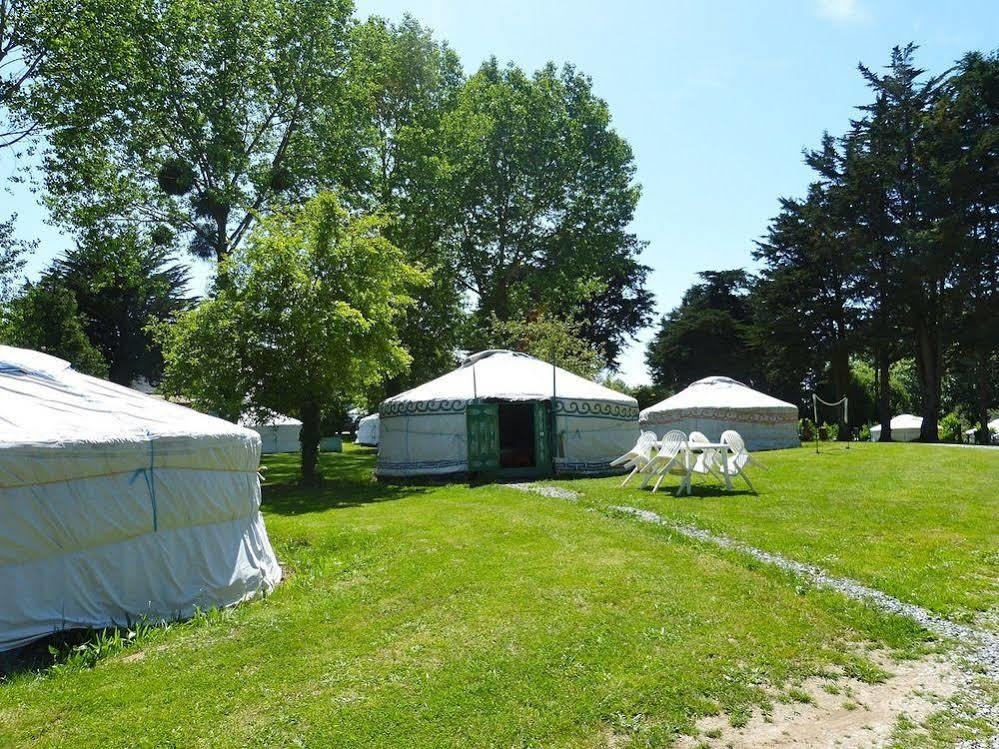 Mer Et Yourtes Hotel Henvic Exterior photo